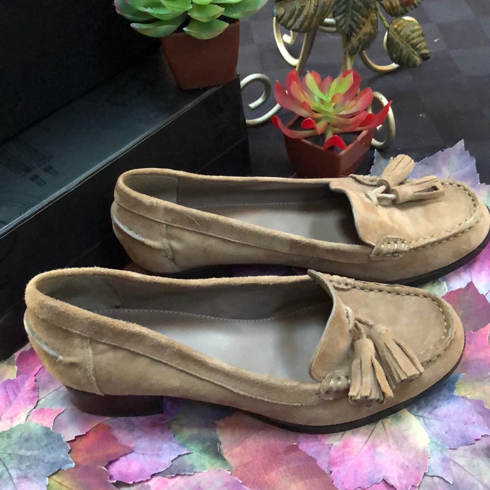 RALPH LAUREN Suede Pump Loafers - Picture 8 of 10
